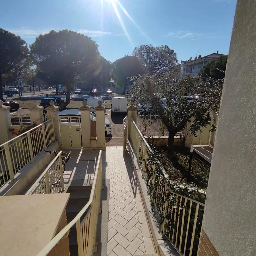 La Casa Nel Gelso Διαμέρισμα Μπελάρια-Ιτζέα Μαρίνα 0*,  Ιταλία